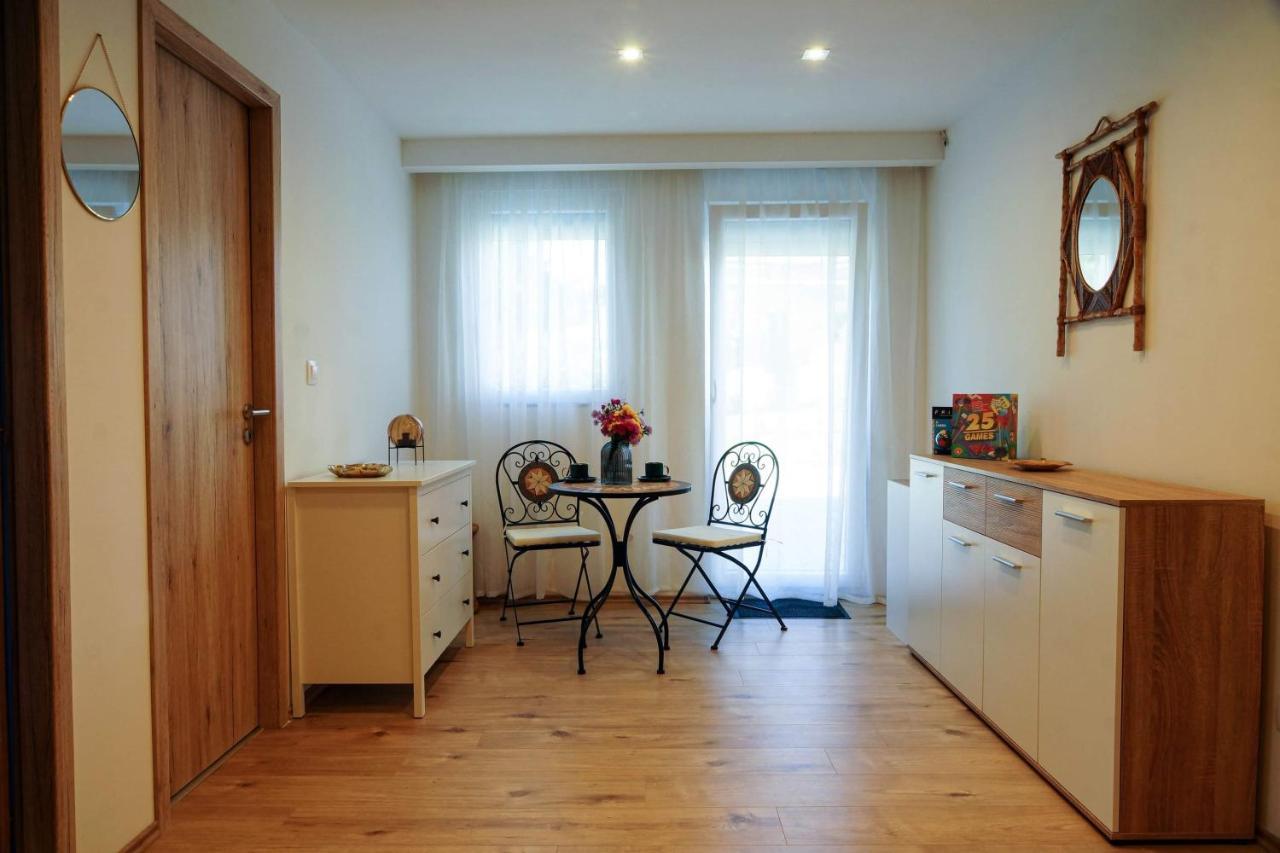Alpok-Spirit Apartment - Velem Ngoại thất bức ảnh